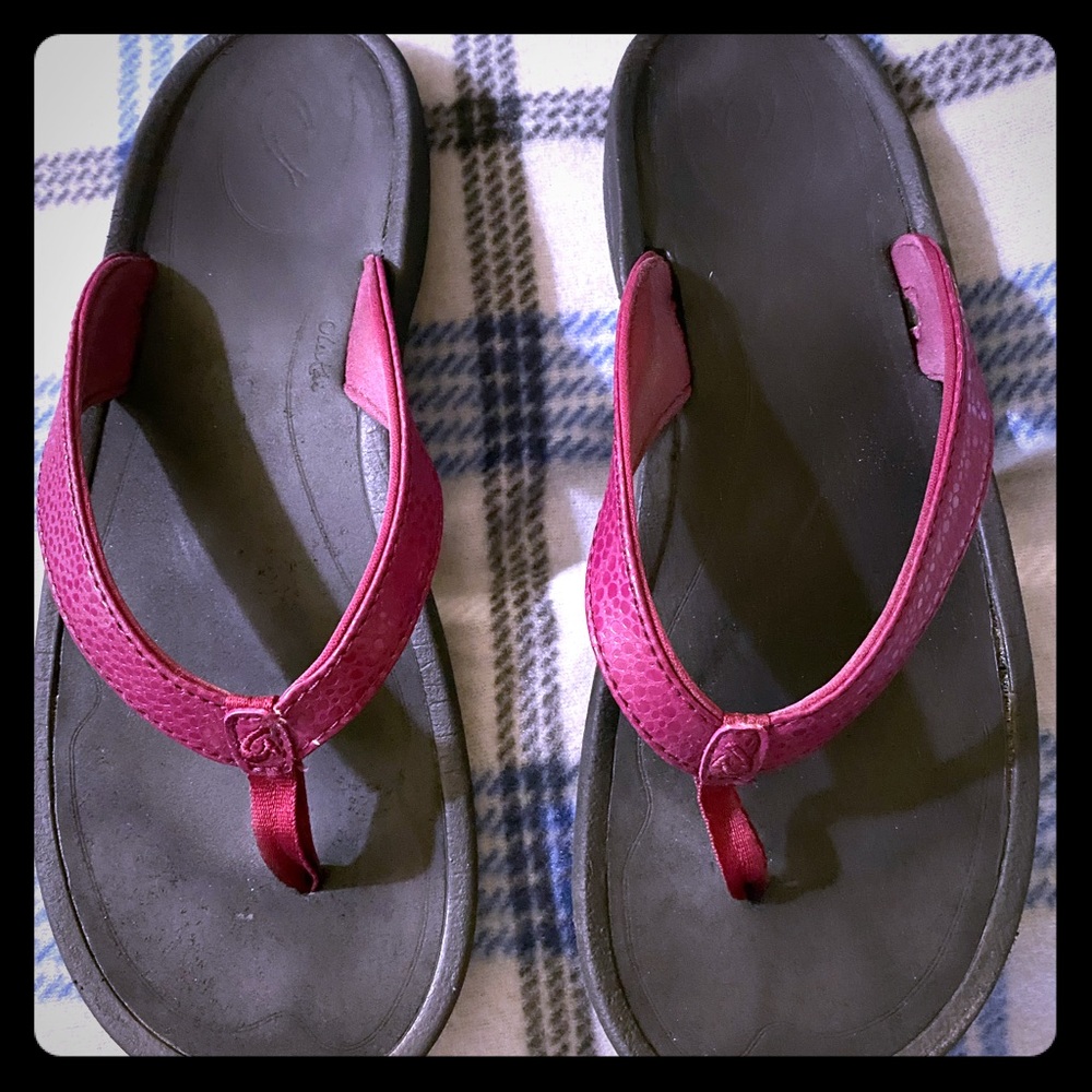 Olukai flops